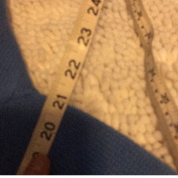 Chaps Men's V-Neck Sweater in Navy - Picture 8 of 11